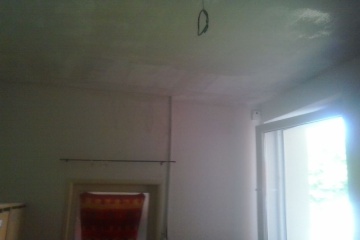 Oprava havarijného stavu stropu v šatni materskej školy