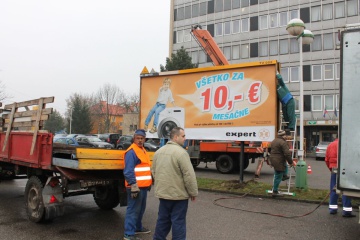 Odstránenie billboardov z Námestia Mieru