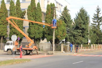 Odstránenie starých elektrických stĺpov