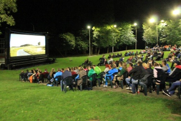 Filmové premietanie na amfiteátri