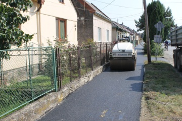 Rekonštrukcia chodníka na Dobrovoľníckej ulici