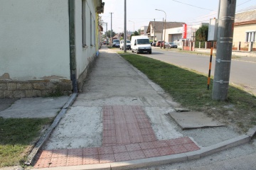 Rekonštrukcia chodníka na Gorkého ulici