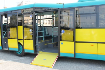Trebišovčania sa už prepravujú novými autobusmi