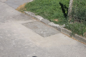 Oprava preliačiny a kanalizačnej vpuste na Jesenského ul.
