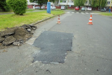 Technické služby mesta opravili ďalšie cestné výtlky