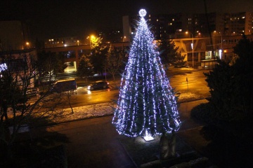 Rozsvietenie vianočného stromčeka a príchod sv. Mikuláša do Trebišova