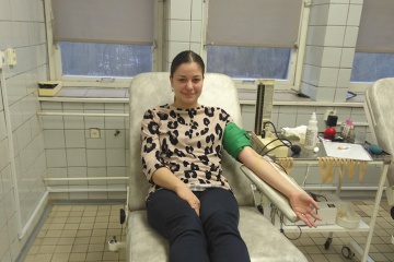 Pracovníci MsÚ Trebišov darovali krv pre onkologicky choré dievčatko