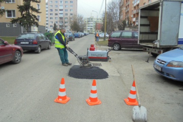 Opravy mestských ciest infrasetom