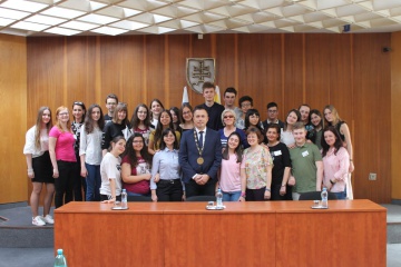 Mesto Trebišov navštívili študenti a študentky zo slnečnej talianskej Kalabrie