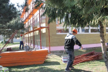 Oprava a zateplenie fasády budovy Základnej školy na Pribinovej ulici