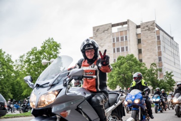 Prvomájový motoBudíček ulicami mesta