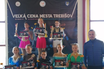 V krasokorčuliarskej súťaži Veľká cena mesta Trebišov získali medailové umiestnenia aj Trebišovčanky