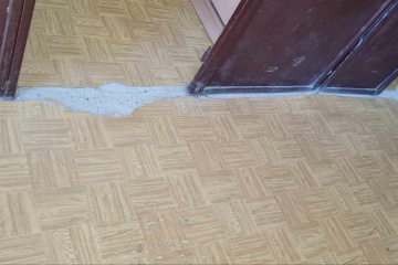 Vďaka schváleným 40.000 € opravíme podlahy na chodbách ZŠ Pribinova