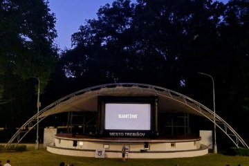 Letné kino pod hviezdami