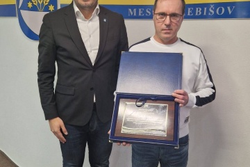 Poďakovanie za 32 rokov služby v Mestskej polícii