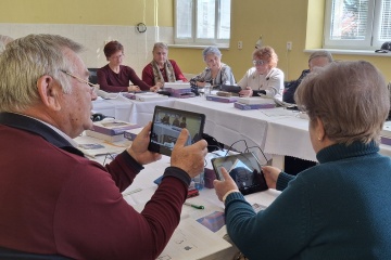 Úspešný projekt ,,Digitálni seniori" v Trebišove