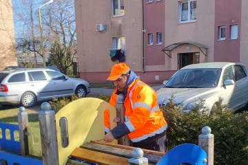 Pokračujeme v opravách detských ihrísk