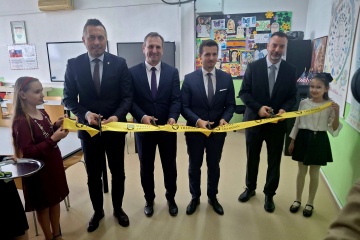 Slávnostné tvorenie digitálnych učební na ZŠ Pribinova