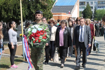 Pietny akt kladenia vencov